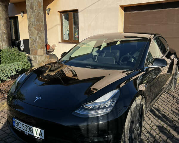 Черный Тесла Модель 3, объемом двигателя 0 л и пробегом 80 тыс. км за 22800 $, фото 5 на Automoto.ua