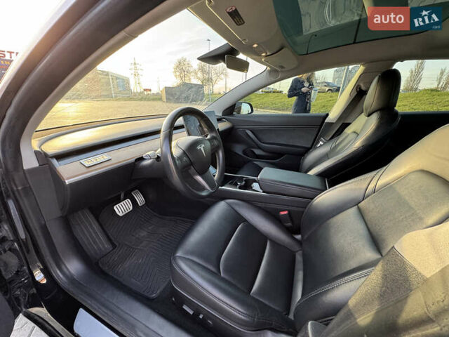 Чорний Тесла Модель 3, об'ємом двигуна 0 л та пробігом 127 тис. км за 18500 $, фото 15 на Automoto.ua