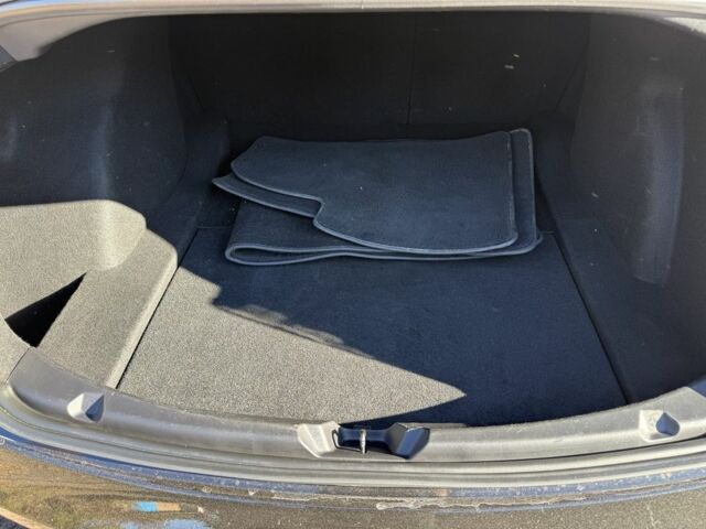 Чорний Тесла Модель 3, об'ємом двигуна 0 л та пробігом 151 тис. км за 16500 $, фото 12 на Automoto.ua