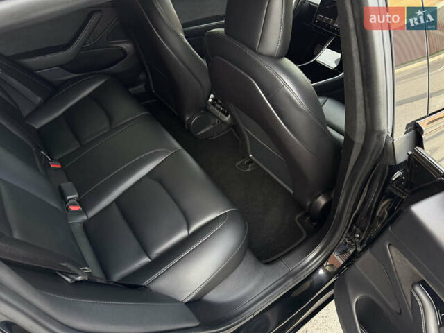 Черный Тесла Модель 3, объемом двигателя 0 л и пробегом 91 тыс. км за 23500 $, фото 9 на Automoto.ua