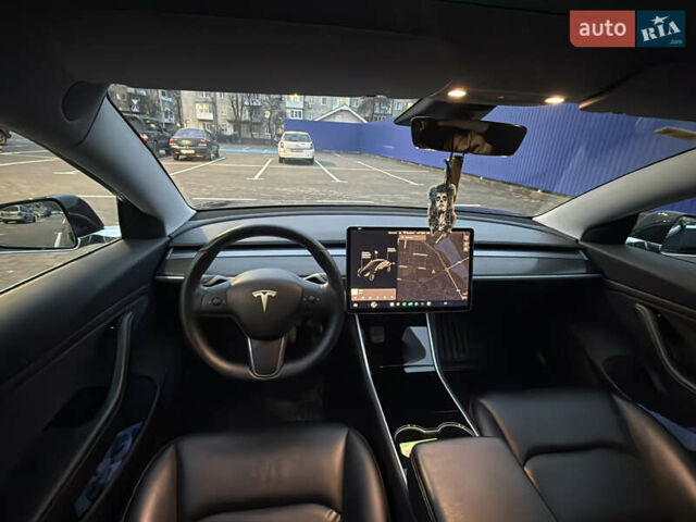 Чорний Тесла Модель 3, об'ємом двигуна 0 л та пробігом 114 тис. км за 16900 $, фото 11 на Automoto.ua