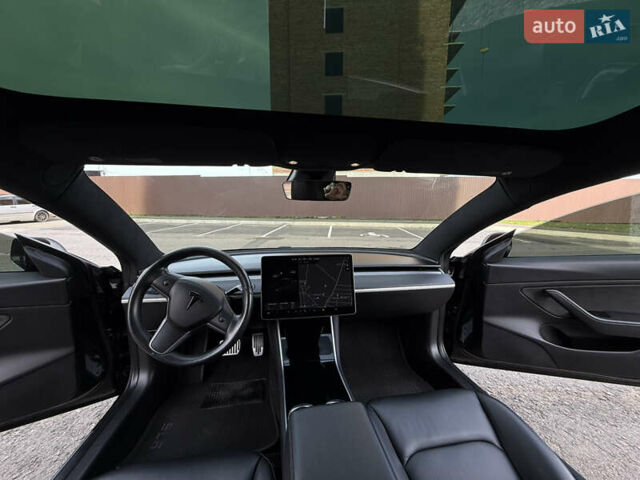 Черный Тесла Модель 3, объемом двигателя 0 л и пробегом 91 тыс. км за 23500 $, фото 17 на Automoto.ua