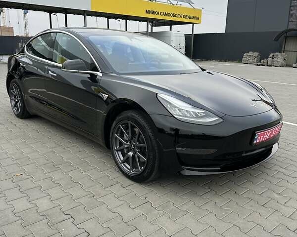 Черный Тесла Модель 3, объемом двигателя 0 л и пробегом 172 тыс. км за 16700 $, фото 1 на Automoto.ua