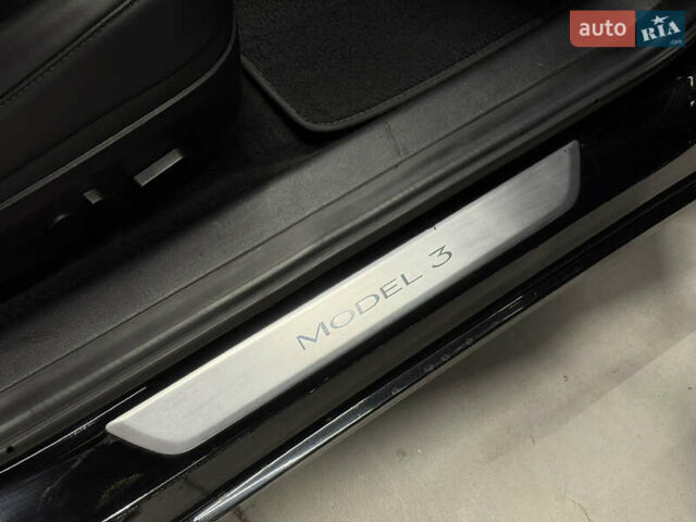 Черный Тесла Модель 3, объемом двигателя 0 л и пробегом 209 тыс. км за 17900 $, фото 61 на Automoto.ua