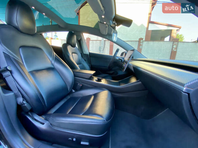 Черный Тесла Модель 3, объемом двигателя 0 л и пробегом 119 тыс. км за 18299 $, фото 46 на Automoto.ua
