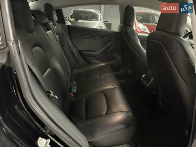 Черный Тесла Модель 3, объемом двигателя 0 л и пробегом 209 тыс. км за 17900 $, фото 48 на Automoto.ua