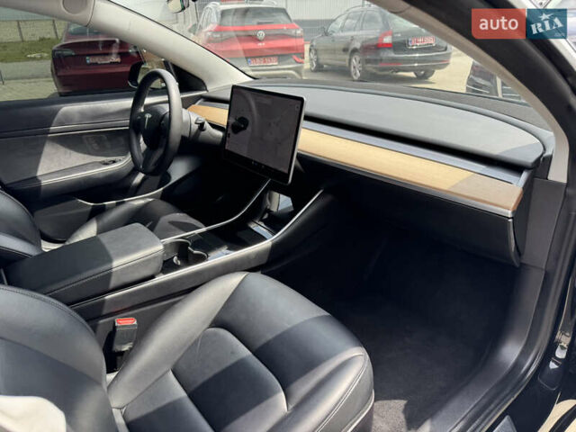 Черный Тесла Модель 3, объемом двигателя 0 л и пробегом 80 тыс. км за 15700 $, фото 20 на Automoto.ua