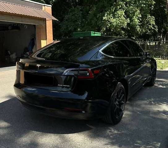 Чорний Тесла Модель 3, об'ємом двигуна 0 л та пробігом 54 тис. км за 13900 $, фото 2 на Automoto.ua