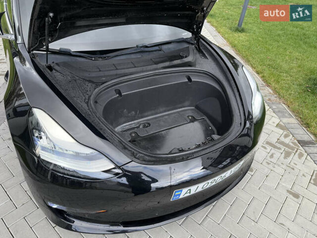 Черный Тесла Модель 3, объемом двигателя 0 л и пробегом 125 тыс. км за 18650 $, фото 24 на Automoto.ua