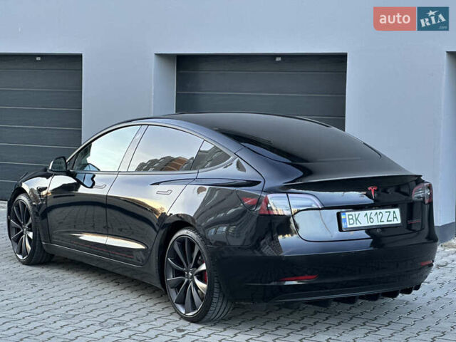 Черный Тесла Модель 3, объемом двигателя 0 л и пробегом 121 тыс. км за 19400 $, фото 2 на Automoto.ua