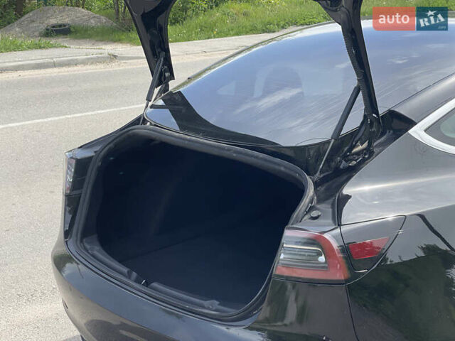 Чорний Тесла Модель 3, об'ємом двигуна 0 л та пробігом 77 тис. км за 14999 $, фото 8 на Automoto.ua