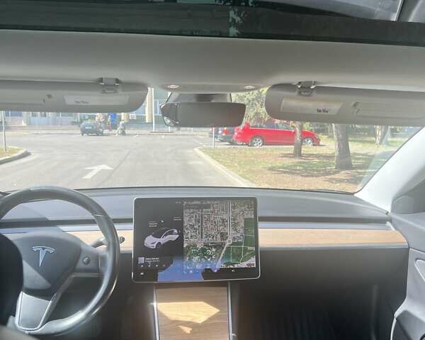 Чорний Тесла Модель 3, об'ємом двигуна 0 л та пробігом 142 тис. км за 14200 $, фото 11 на Automoto.ua