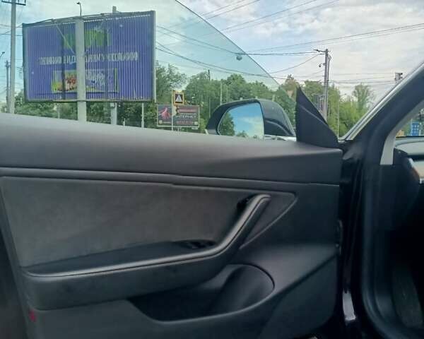 Тесла Модель 3 2019 в Львове на Automoto.ua Черный Тесла Модель 3, объемом двигателя 0 л и пробегом 185 тыс. км за 16800 $, фото 12 на Automoto.ua