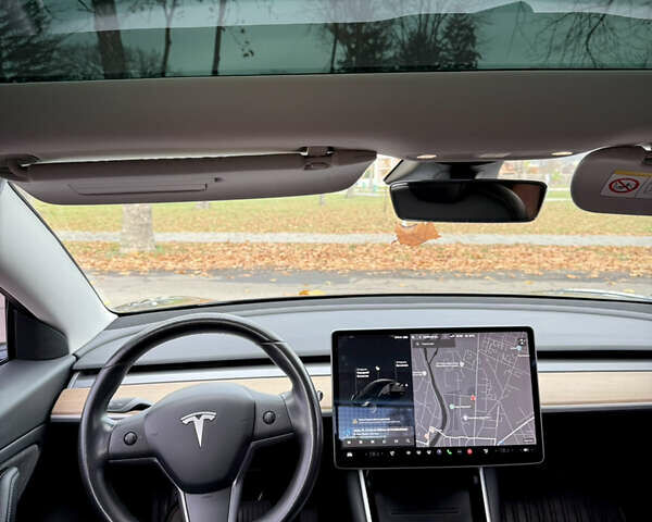 Чорний Тесла Модель 3, об'ємом двигуна 0 л та пробігом 94 тис. км за 15900 $, фото 5 на Automoto.ua