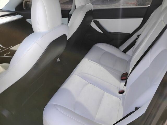 Черный Тесла Модель 3, объемом двигателя 0 л и пробегом 188 тыс. км за 11500 $, фото 4 на Automoto.ua