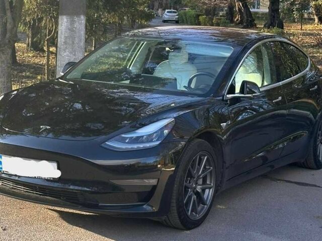 Чорний Тесла Модель 3, об'ємом двигуна 0 л та пробігом 91 тис. км за 19500 $, фото 1 на Automoto.ua