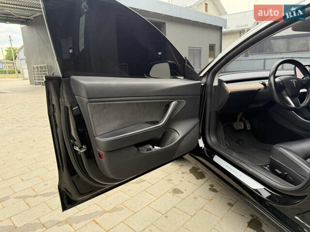 Черный Тесла Модель 3, объемом двигателя 0 л и пробегом 150 тыс. км за 15350 $, фото 17 на Automoto.ua