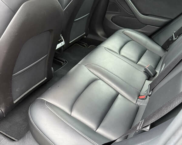 Черный Тесла Модель 3, объемом двигателя 0 л и пробегом 90 тыс. км за 16500 $, фото 12 на Automoto.ua