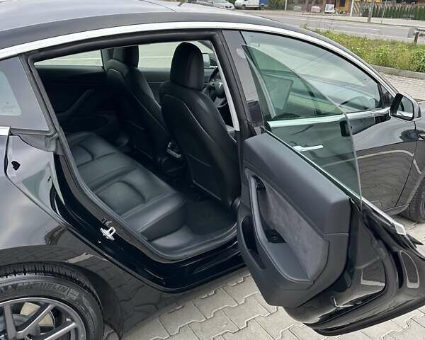 Черный Тесла Модель 3, объемом двигателя 0 л и пробегом 172 тыс. км за 16700 $, фото 26 на Automoto.ua