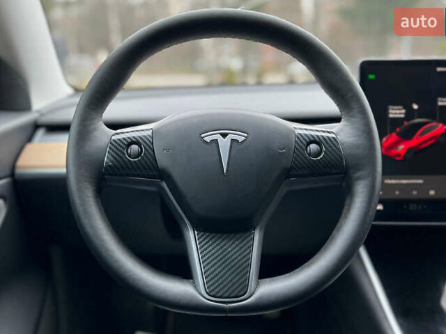 Черный Тесла Модель 3, объемом двигателя 0 л и пробегом 183 тыс. км за 17999 $, фото 10 на Automoto.ua