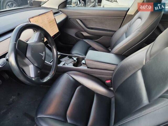 Черный Тесла Модель 3, объемом двигателя 0 л и пробегом 120 тыс. км за 18888 $, фото 38 на Automoto.ua