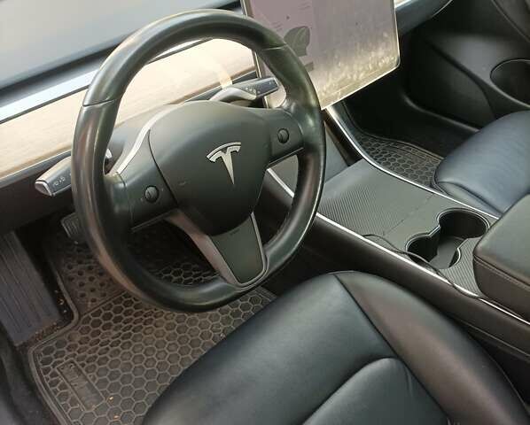 Черный Тесла Модель 3, объемом двигателя 0 л и пробегом 260 тыс. км за 13800 $, фото 6 на Automoto.ua