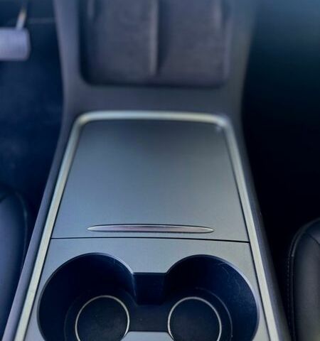 Черный Тесла Модель 3, объемом двигателя 0 л и пробегом 45 тыс. км за 18000 $, фото 23 на Automoto.ua