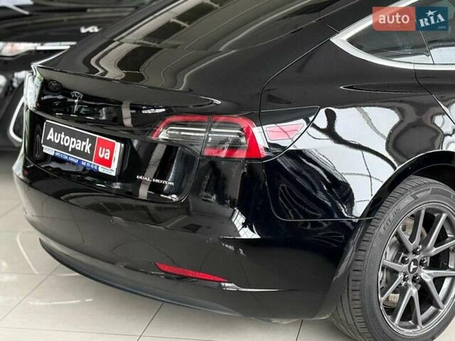 Чорний Тесла Модель 3, об'ємом двигуна 0 л та пробігом 120 тис. км за 16940 $, фото 6 на Automoto.ua