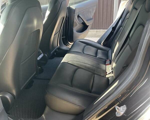 Чорний Тесла Модель 3, об'ємом двигуна 0 л та пробігом 167 тис. км за 17500 $, фото 2 на Automoto.ua
