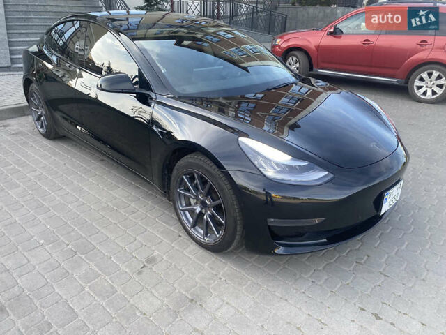 Тесла Модель 3 2019 у Львові на Automoto.ua Чорний Тесла Модель 3, об'ємом двигуна 0 л та пробігом 107 тис. км за 23900 $, фото 8 на Automoto.ua