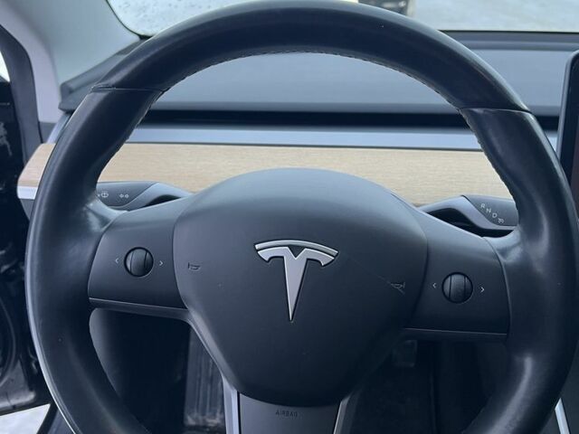 Черный Тесла Модель 3, объемом двигателя 0 л и пробегом 119 тыс. км за 15500 $, фото 4 на Automoto.ua