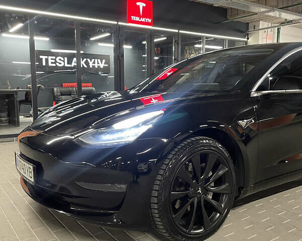 Тесла Модель 3 2019 в Киеве на Automoto.ua Черный Тесла Модель 3, объемом двигателя 0 л и пробегом 102 тыс. км за 19999 $, фото 14 на Automoto.ua