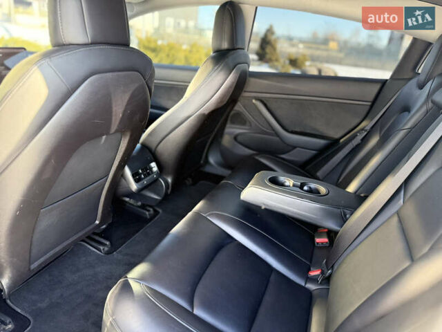 Черный Тесла Модель 3, объемом двигателя 0 л и пробегом 87 тыс. км за 16300 $, фото 10 на Automoto.ua