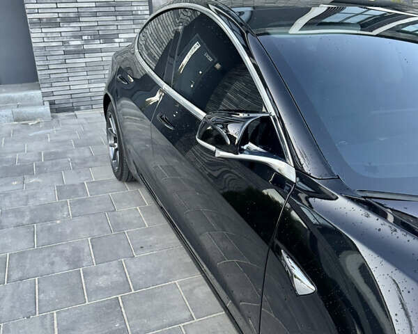 Черный Тесла Модель 3, объемом двигателя 0 л и пробегом 142 тыс. км за 15500 $, фото 5 на Automoto.ua