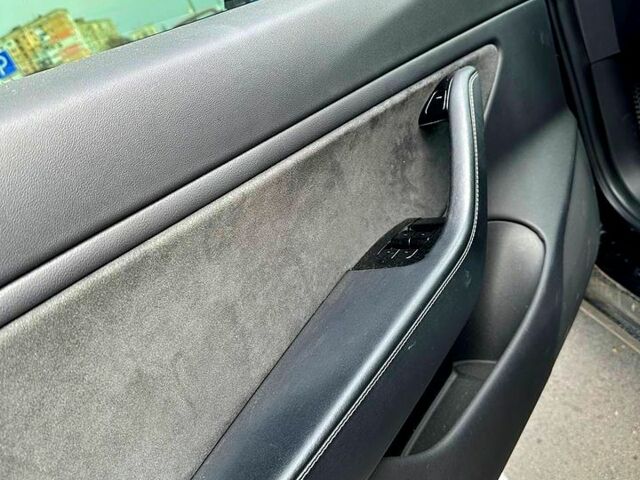 Черный Тесла Модель 3, объемом двигателя 0 л и пробегом 119 тыс. км за 21500 $, фото 5 на Automoto.ua