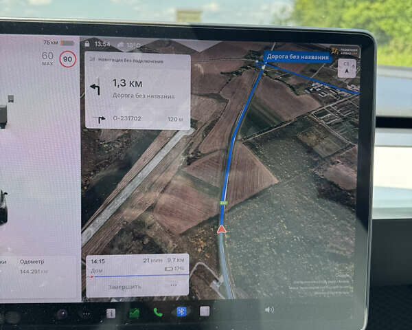 Черный Тесла Модель 3, объемом двигателя 0 л и пробегом 164 тыс. км за 18500 $, фото 15 на Automoto.ua