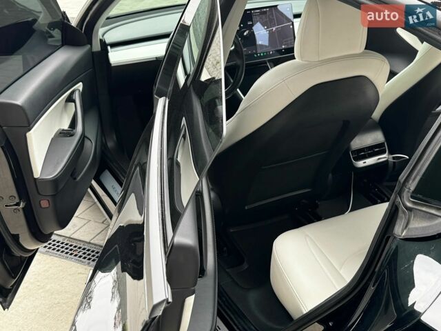Черный Тесла Модель 3, объемом двигателя 0 л и пробегом 210 тыс. км за 15699 $, фото 25 на Automoto.ua