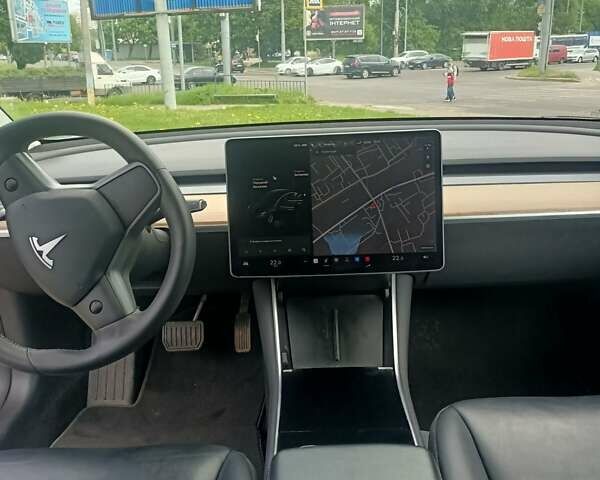 Тесла Модель 3 2019 в Львове на Automoto.ua Черный Тесла Модель 3, объемом двигателя 0 л и пробегом 185 тыс. км за 16800 $, фото 10 на Automoto.ua