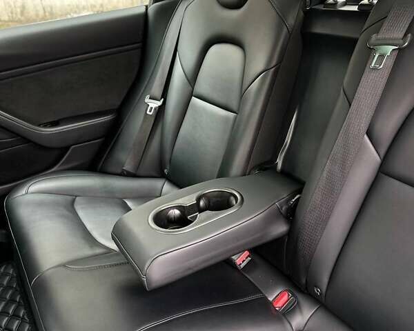 Черный Тесла Модель 3, объемом двигателя 0 л и пробегом 209 тыс. км за 18000 $, фото 114 на Automoto.ua