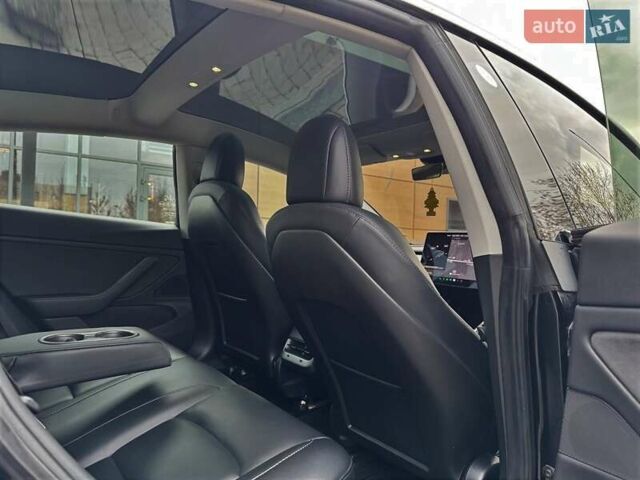 Черный Тесла Модель 3, объемом двигателя 0 л и пробегом 92 тыс. км за 21800 $, фото 8 на Automoto.ua