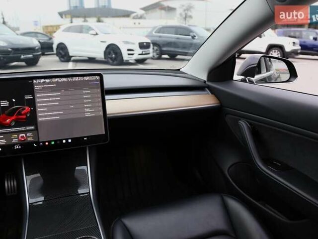 Черный Тесла Модель 3, объемом двигателя 0 л и пробегом 159 тыс. км за 17000 $, фото 13 на Automoto.ua