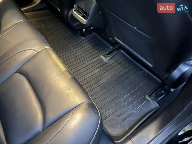 Черный Тесла Модель 3, объемом двигателя 0 л и пробегом 77 тыс. км за 20000 $, фото 74 на Automoto.ua