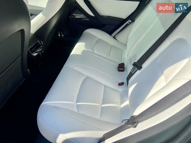 Тесла Модель 3 2019 у Києві на Automoto.ua Чорний Тесла Модель 3, об'ємом двигуна 0 л та пробігом 95 тис. км за 15999 $, фото 17 на Automoto.ua