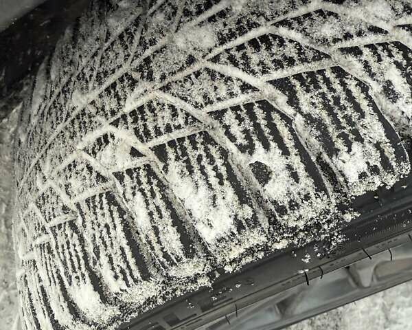 Чорний Тесла Модель 3, об'ємом двигуна 0 л та пробігом 137 тис. км за 13500 $, фото 10 на Automoto.ua