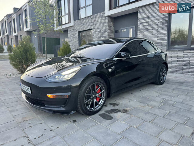 Черный Тесла Модель 3, объемом двигателя 0 л и пробегом 142 тыс. км за 15500 $, фото 1 на Automoto.ua