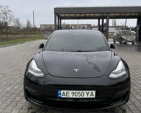 Чорний Тесла Модель 3, об'ємом двигуна 0 л та пробігом 155 тис. км за 15800 $, фото 4 на Automoto.ua