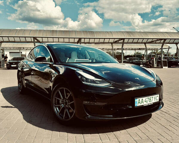 Тесла Модель 3 2019 у Києві на Automoto.ua Чорний Тесла Модель 3, об'ємом двигуна 0 л та пробігом 92 тис. км за 19500 $, фото 4 на Automoto.ua