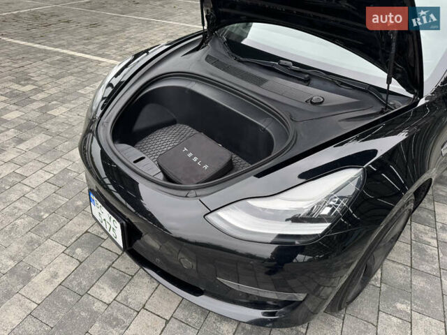 Чорний Тесла Модель 3, об'ємом двигуна 0 л та пробігом 120 тис. км за 16350 $, фото 22 на Automoto.ua