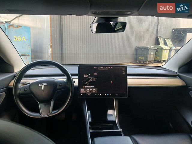 Черный Тесла Модель 3, объемом двигателя 0 л и пробегом 190 тыс. км за 16290 $, фото 15 на Automoto.ua