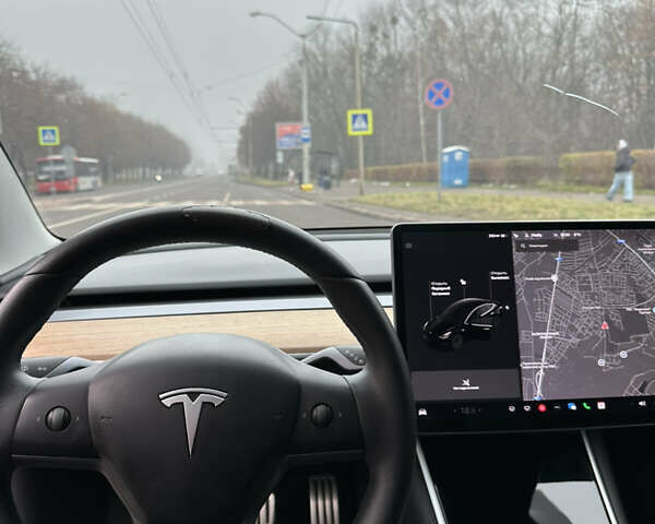 Черный Тесла Модель 3, объемом двигателя 0 л и пробегом 185 тыс. км за 20000 $, фото 16 на Automoto.ua